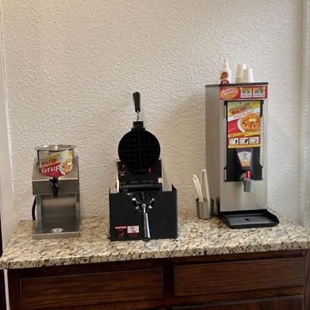 Posh Inn & Suites ويسكونسن رابيدز المظهر الخارجي الصورة
